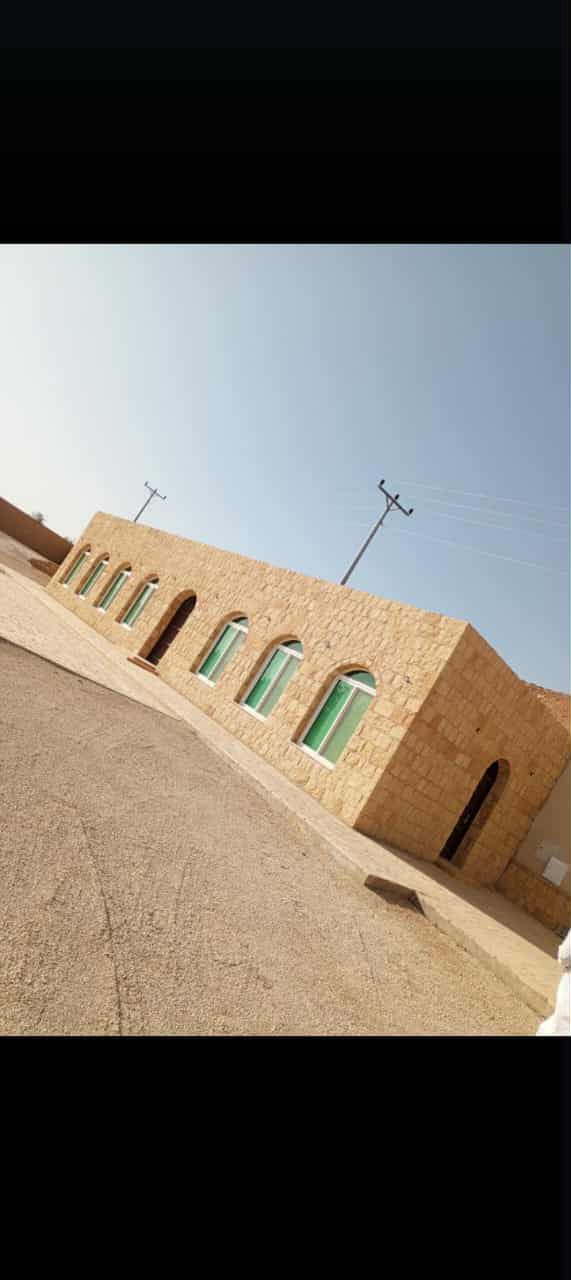 أعمدة وواجهات
